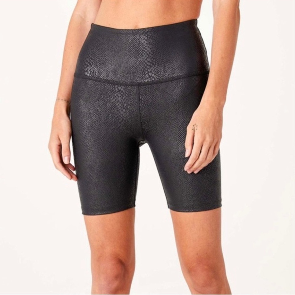Beyond Yoga Viper High Waisted Biker Shorts Sz M Activewear Athletic Athleisure